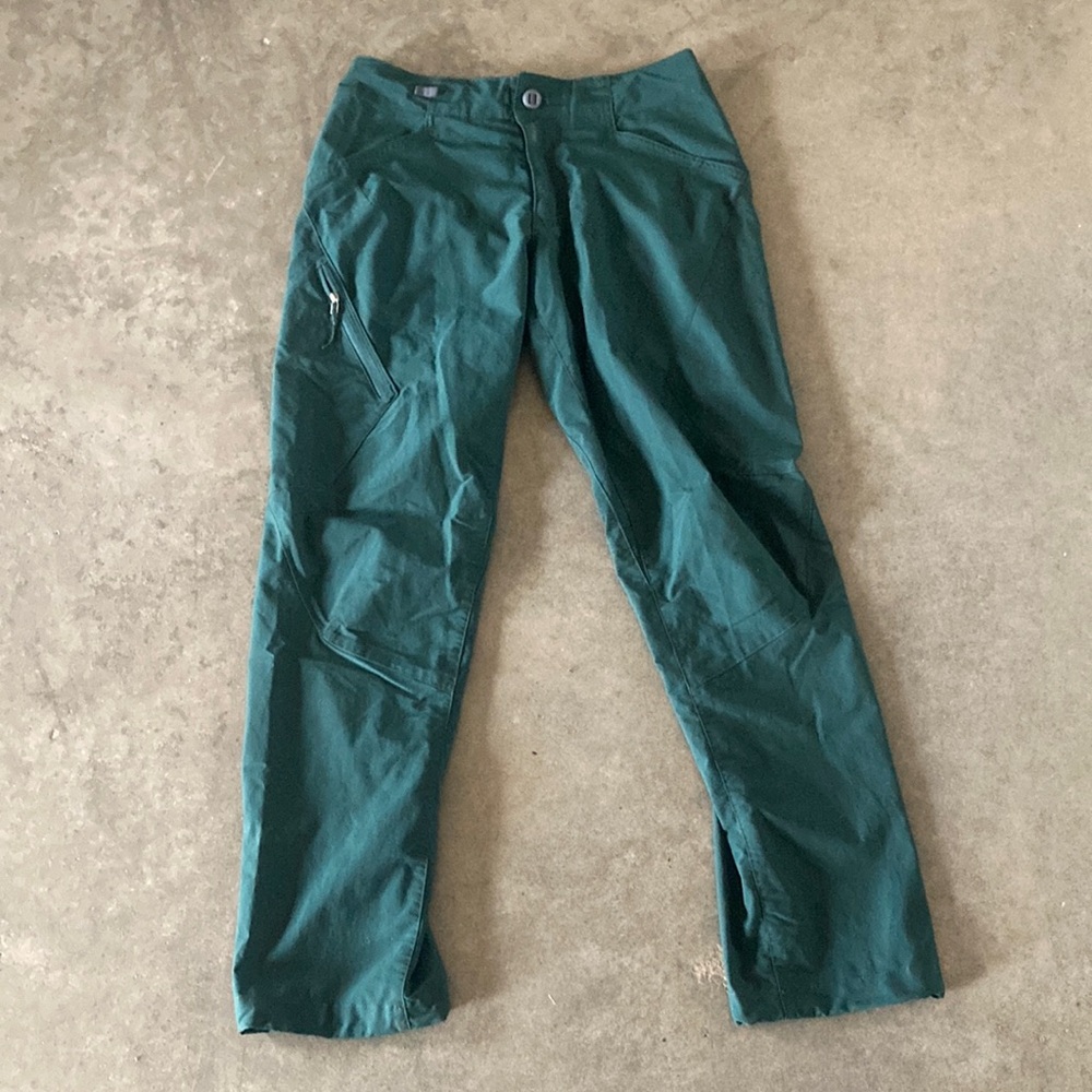 Patagonia men’s RPS rock pants - green. Regular 32” length. Waist 28”